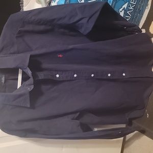 Ralph Lauren 100% cotton button front collared shirt